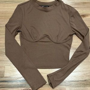 Brown cropped long sleeve top